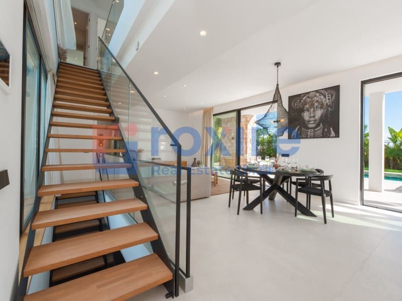 4 makuuhuone Huvila myytävänä paikassa Sant Jordi de Ses Salines mukana uima-altaan - 3 795 000 € (Ref: 9029769)