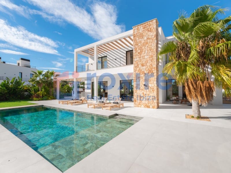 4 makuuhuone Huvila myytävänä paikassa Sant Jordi de Ses Salines mukana uima-altaan - 3 795 000 € (Ref: 9029769)