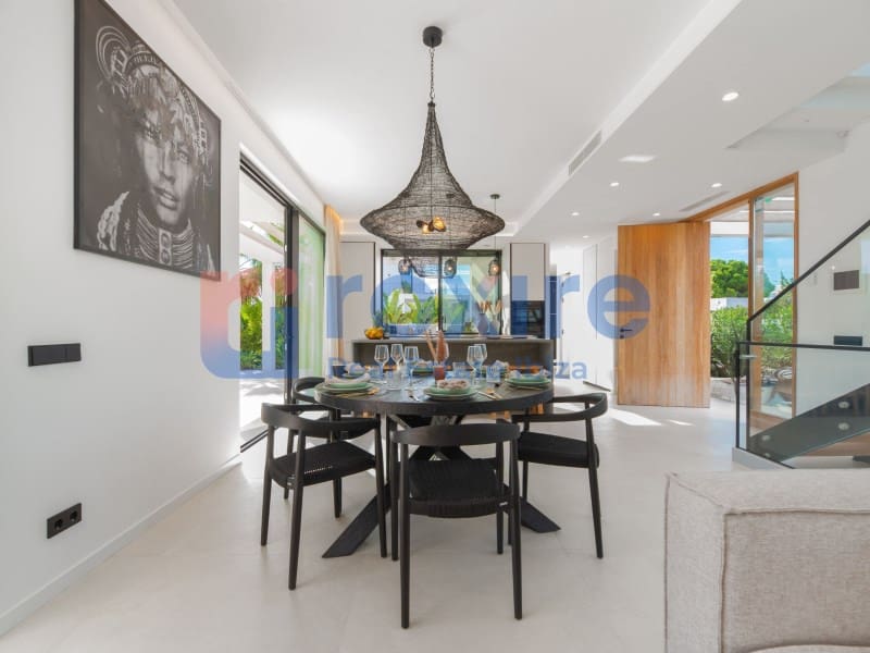 4 makuuhuone Huvila myytävänä paikassa Sant Jordi de Ses Salines mukana uima-altaan - 3 795 000 € (Ref: 9029769)