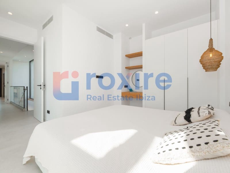 4 makuuhuone Huvila myytävänä paikassa Sant Jordi de Ses Salines mukana uima-altaan - 3 795 000 € (Ref: 9029769)