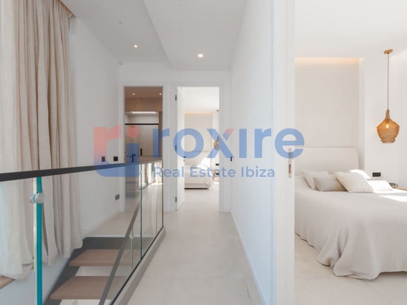 4 makuuhuone Huvila myytävänä paikassa Sant Jordi de Ses Salines mukana uima-altaan - 3 795 000 € (Ref: 9029769)