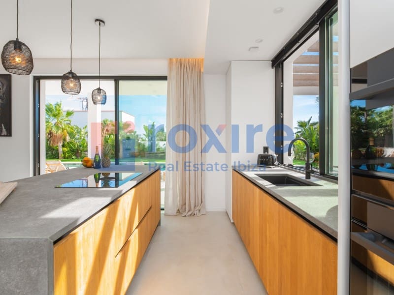 4 makuuhuone Huvila myytävänä paikassa Sant Jordi de Ses Salines mukana uima-altaan - 3 795 000 € (Ref: 9029769)