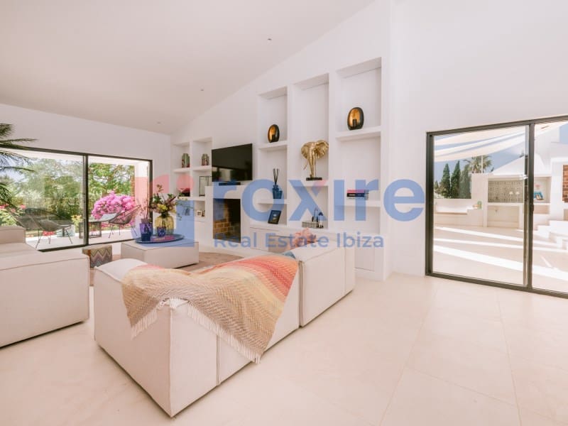 5 sovrum Villa till salu i Nuestra Senora de Jesus med pool garage - 3 295 000 € (Ref: 9029773)