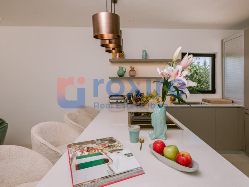 5 sovrum Villa till salu i Nuestra Senora de Jesus med pool garage - 3 295 000 € (Ref: 9029773)