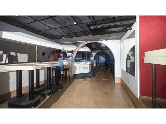 Kaupallinen vuokrattavana paikassa Sant Antoni de Portmany - 1 800 € (Ref: 9073671)