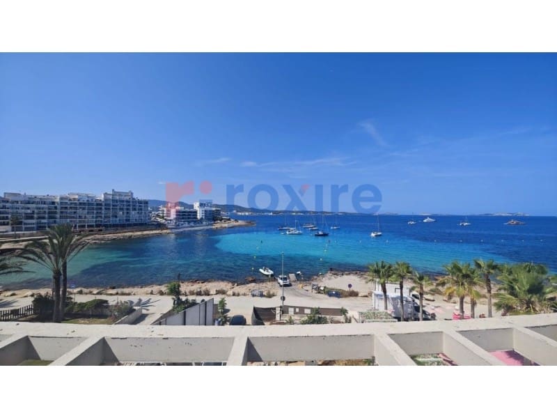 Ático de 2 habitaciones en Sant Antoni de Portmany en venta con piscina garaje - 1.440.000 € (Ref: 9075302)