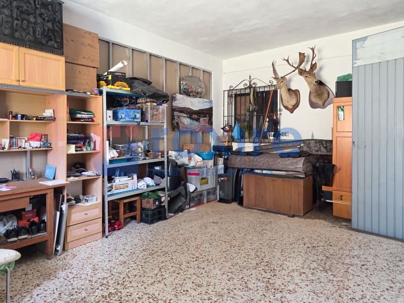 Commercial for sale in Cala d'en Bou - € 2,300,000 (Ref: 9075304)