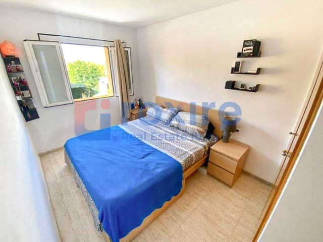 3 slaapkamer Flat te koop in Cala d'en Bou, San Jose / Sant Josep de Sa Talaia - € 499.900 (Ref: 9082596)