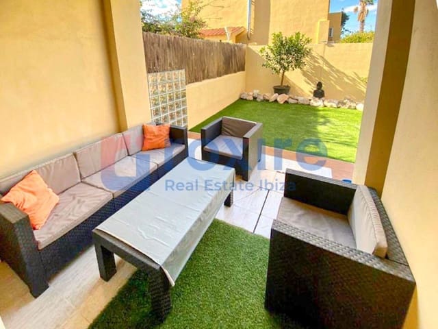3 slaapkamer Flat te koop in Cala d'en Bou, San Jose / Sant Josep de Sa Talaia - € 499.900 (Ref: 9082596)