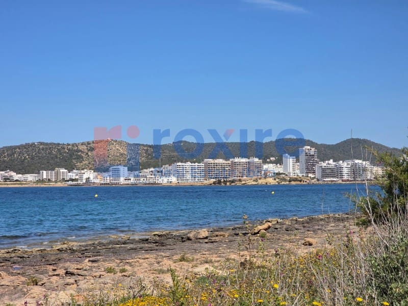 3 slaapkamer Flat te koop in Cala d'en Bou - € 499.900 (Ref: 9082596)