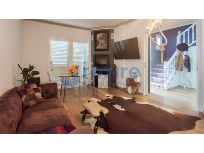 2 bedroom Townhouse for sale in Cala d'en Bou - € 790,000 (Ref: 9103439)