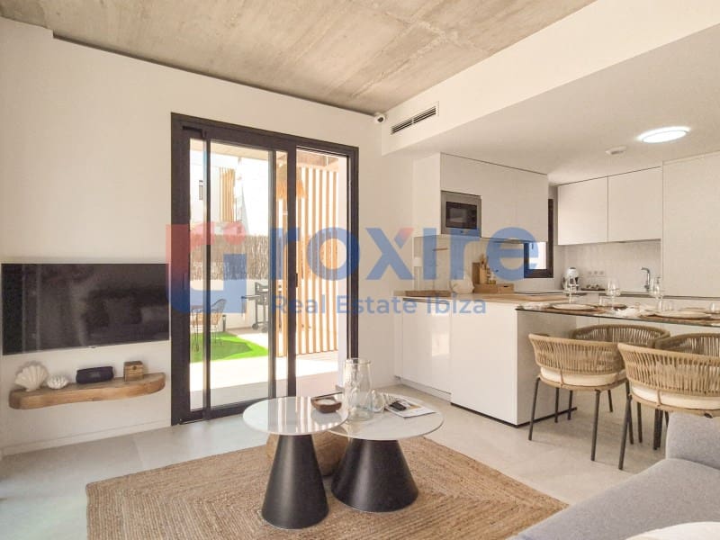 2 soveværelse Lejlighed til salg i Sant Antoni de Portmany med swimmingpool garage - € 585.000 (Ref: 9129915)