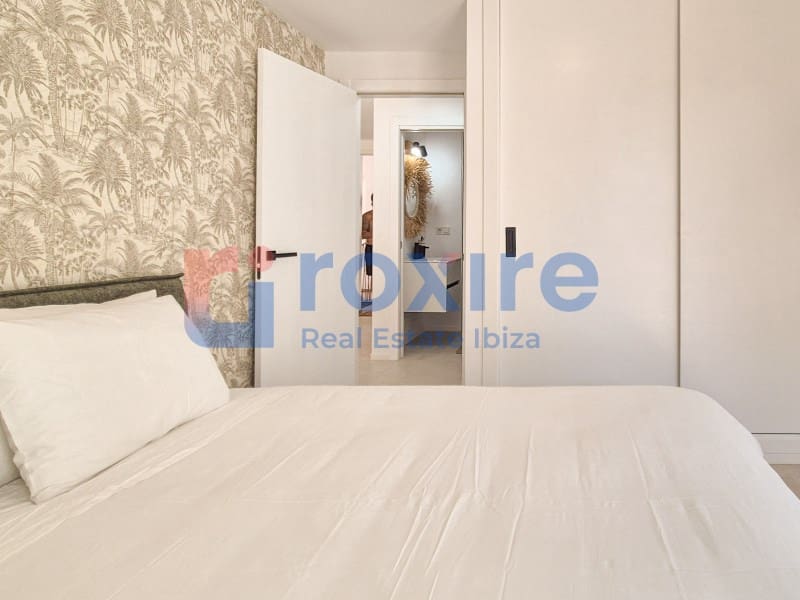 2 soveværelse Lejlighed til salg i Sant Antoni de Portmany med swimmingpool garage - € 585.000 (Ref: 9129915)