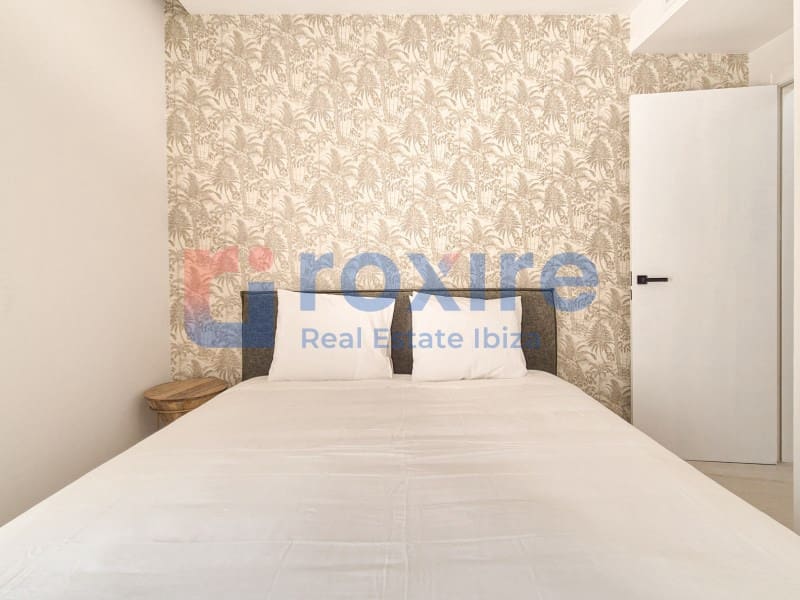 2 soveværelse Lejlighed til salg i Sant Antoni de Portmany med swimmingpool garage - € 585.000 (Ref: 9129915)