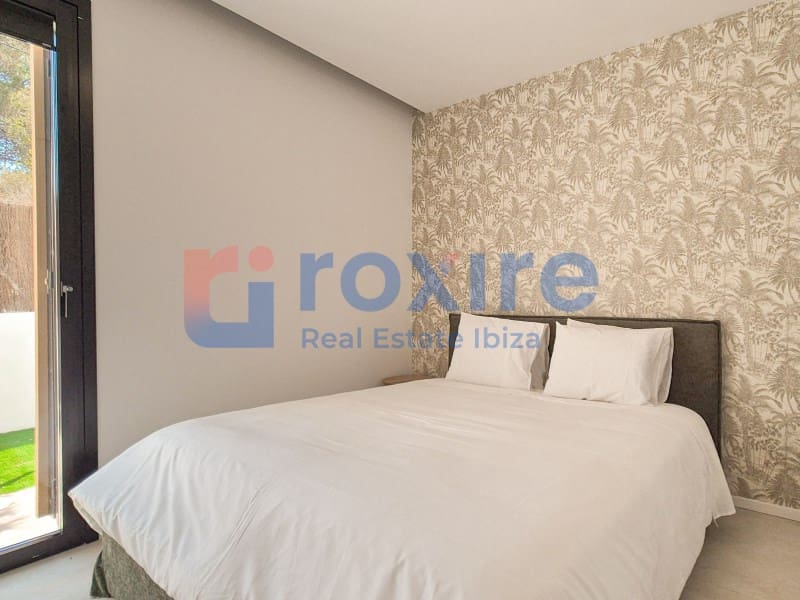 2 soveværelse Lejlighed til salg i Sant Antoni de Portmany med swimmingpool garage - € 585.000 (Ref: 9129915)