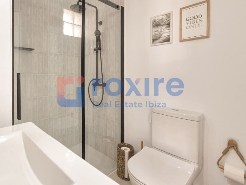 2 soveværelse Lejlighed til salg i Sant Antoni de Portmany med swimmingpool garage - € 585.000 (Ref: 9129915)