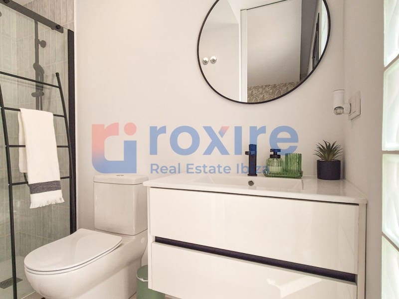 2 soveværelse Lejlighed til salg i Sant Antoni de Portmany med swimmingpool garage - € 585.000 (Ref: 9129915)