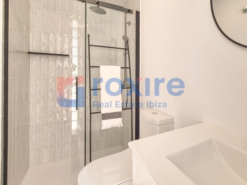 2 soveværelse Lejlighed til salg i Sant Antoni de Portmany med swimmingpool garage - € 585.000 (Ref: 9129915)