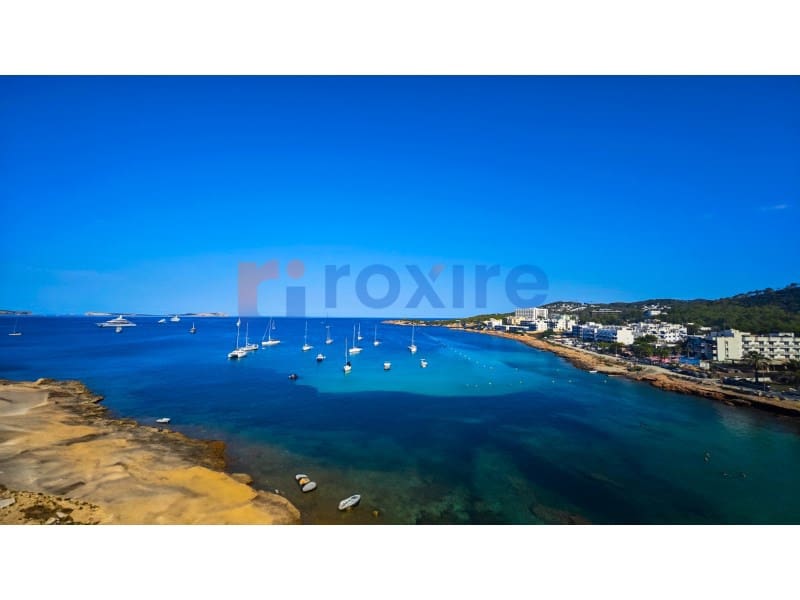 2 bedroom Flat for sale in Sant Antoni de Portmany - € 385,000 (Ref: 9774336)