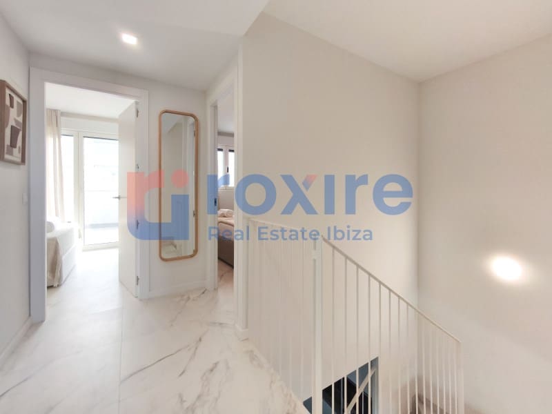 3 soverom Leilighet til leie i Ibiza by med svømmebasseng garasje - € 5 000 (Ref: 9774337)