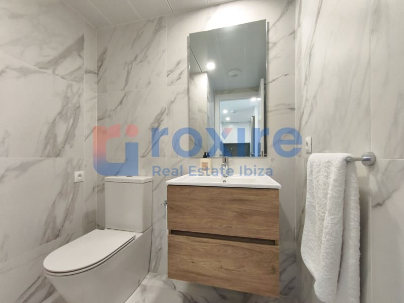 3 soverom Leilighet til leie i Ibiza by med svømmebasseng garasje - € 5 000 (Ref: 9774337)