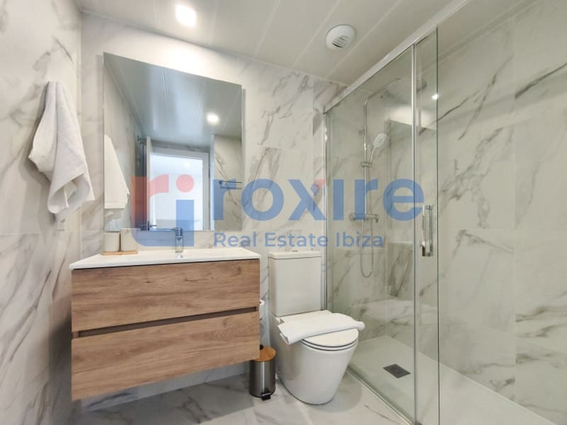 3 soverom Leilighet til leie i Ibiza by med svømmebasseng garasje - € 5 000 (Ref: 9774337)