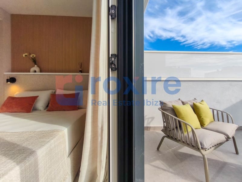 3 soverom Leilighet til leie i Ibiza by med svømmebasseng garasje - € 5 000 (Ref: 9774337)