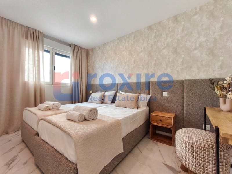 3 soverom Leilighet til leie i Ibiza by med svømmebasseng garasje - € 5 000 (Ref: 9774337)