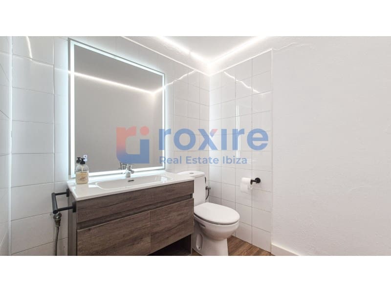 Office for rent in Sant Antoni de Portmany - € 550 (Ref: 9774338)