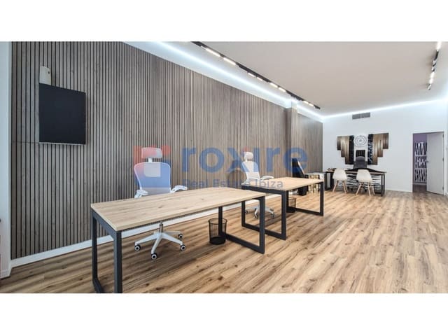 Toimisto vuokrattavana paikassa Sant Antoni de Portmany - 550 € (Ref: 9774338)