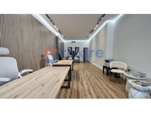 Toimisto vuokrattavana paikassa Sant Antoni de Portmany - 550 € (Ref: 9774338)