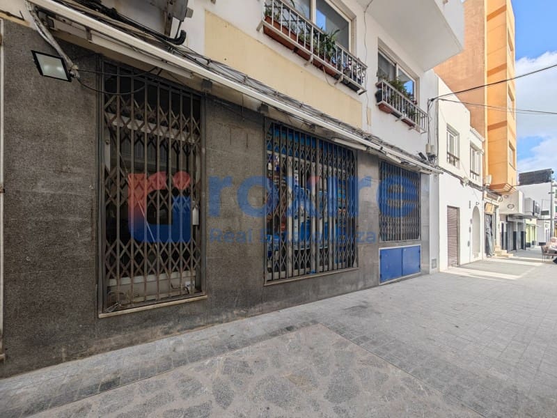 Commercial for rent in Sant Antoni de Portmany - € 1,500 (Ref: 9774339)
