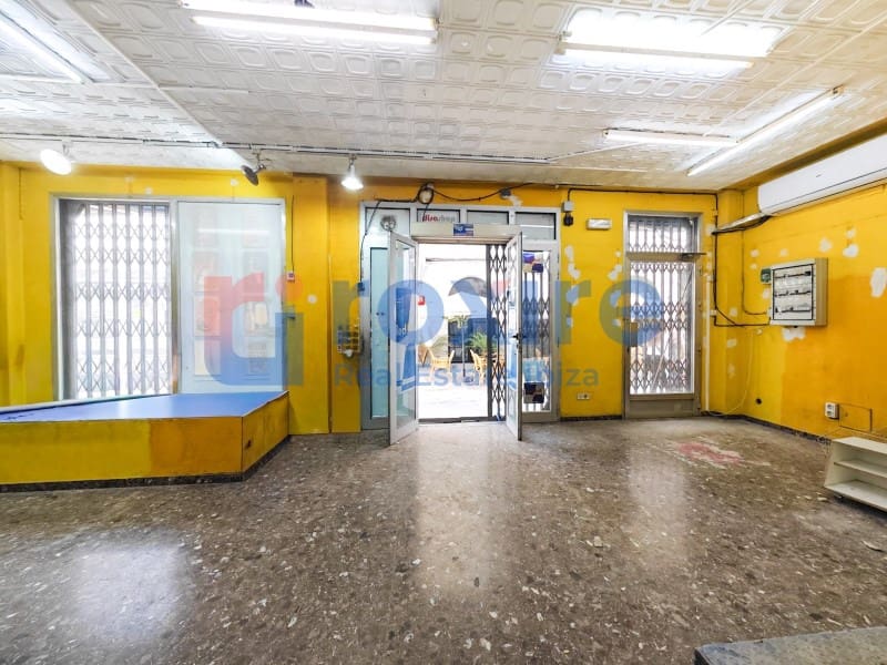 Commercial for rent in Sant Antoni de Portmany - € 1,500 (Ref: 9774339)