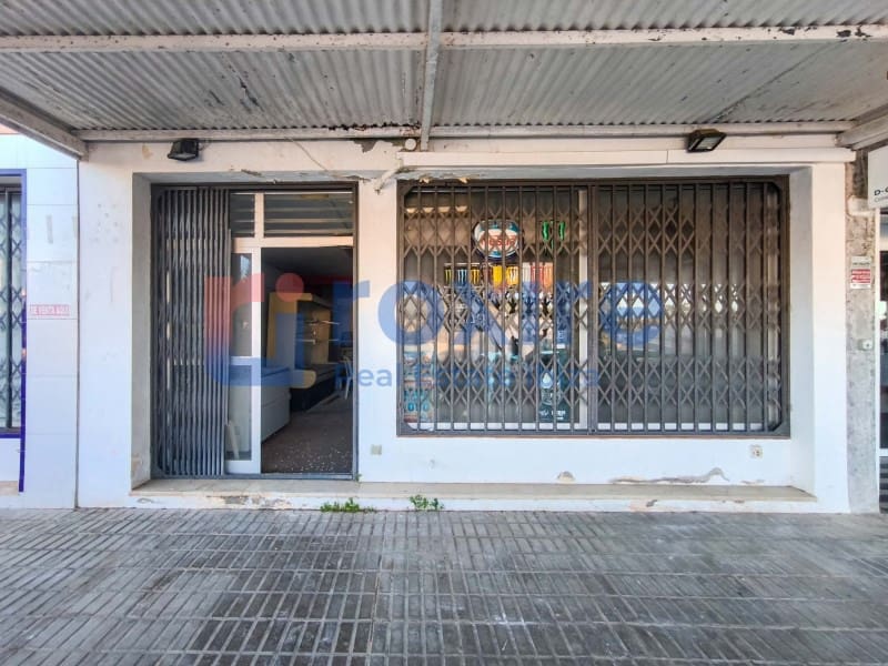 Commercial for rent in Santa Eulalia / Santa Eularia - € 900 (Ref: 9774340)
