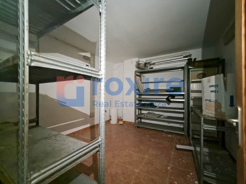 Commercial for rent in Santa Eulalia / Santa Eularia - € 900 (Ref: 9774340)