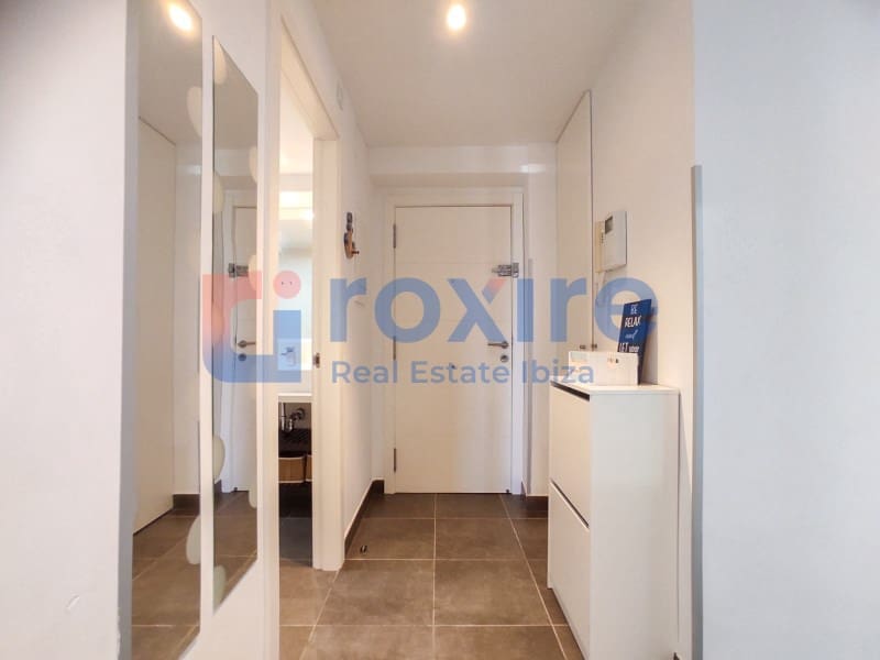 2 bedroom Flat for rent in Cala d'en Bou with pool garage - € 2,000 (Ref: 9774341)