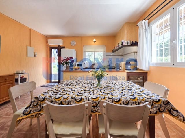 Finca/Casa Rural de 3 habitaciones en Sant Llorenç de Balafia, Sant Joan de Labritja en venta - 1.050.000 € (Ref: 9774342)