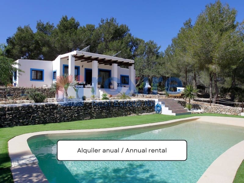 4 bedroom Villa for rent in Santa Gertrudis de Fruitera with pool garage - € 7,000 (Ref: 9774344)