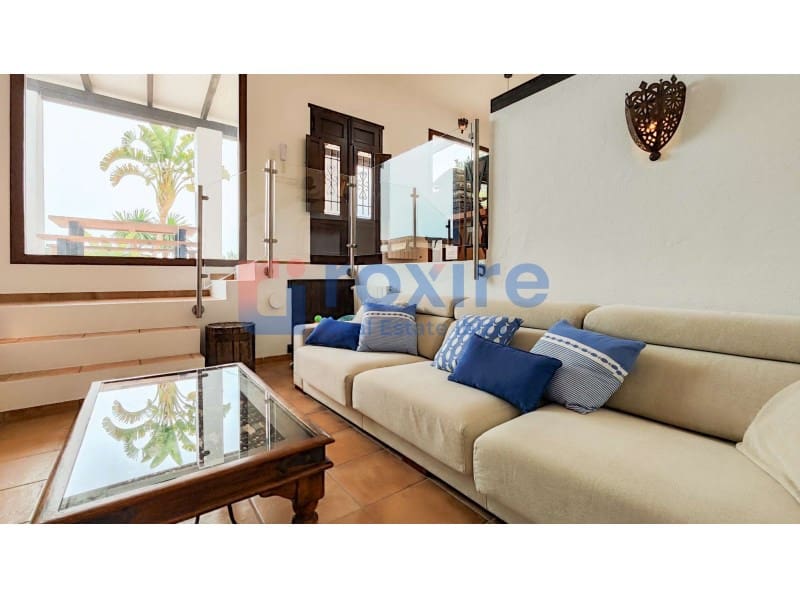 4 bedroom Villa for rent in Santa Gertrudis de Fruitera with pool garage - € 7,000 (Ref: 9774344)