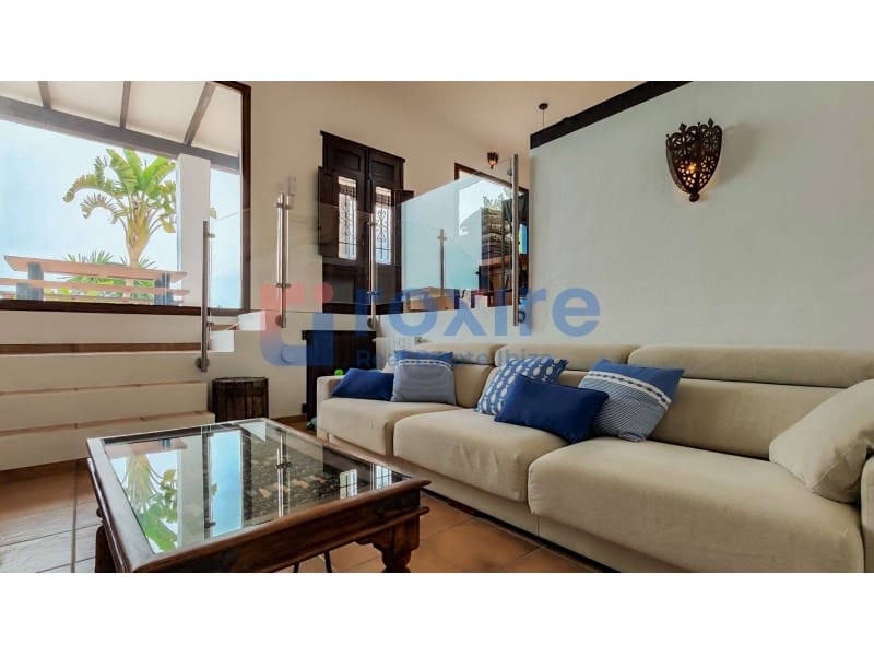 4 bedroom Villa for rent in Santa Gertrudis de Fruitera with pool garage - € 7,000 (Ref: 9774344)