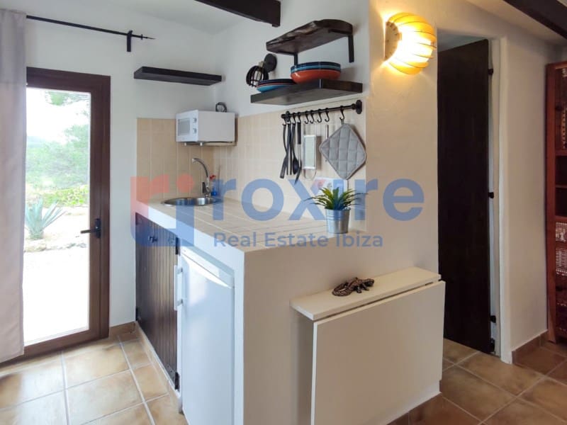 4 bedroom Villa for rent in Santa Gertrudis de Fruitera with pool garage - € 7,000 (Ref: 9774344)