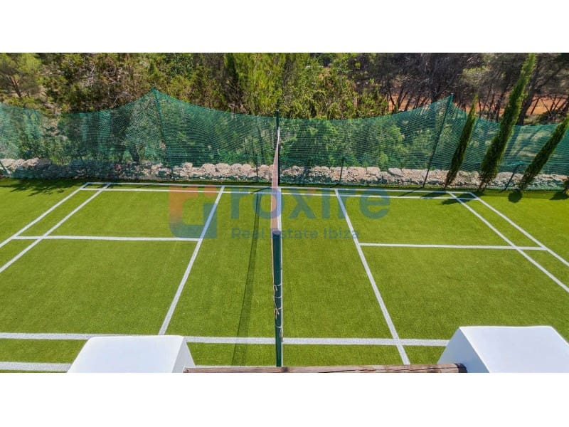 4 bedroom Villa for rent in Santa Gertrudis de Fruitera with pool garage - € 7,000 (Ref: 9774344)