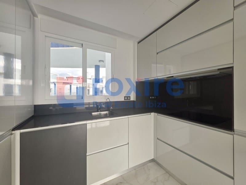 3 Zimmer Penthouse zu verkaufen in Cala d'en Bou mit Garage - 786.000 € (Ref: 9774346)