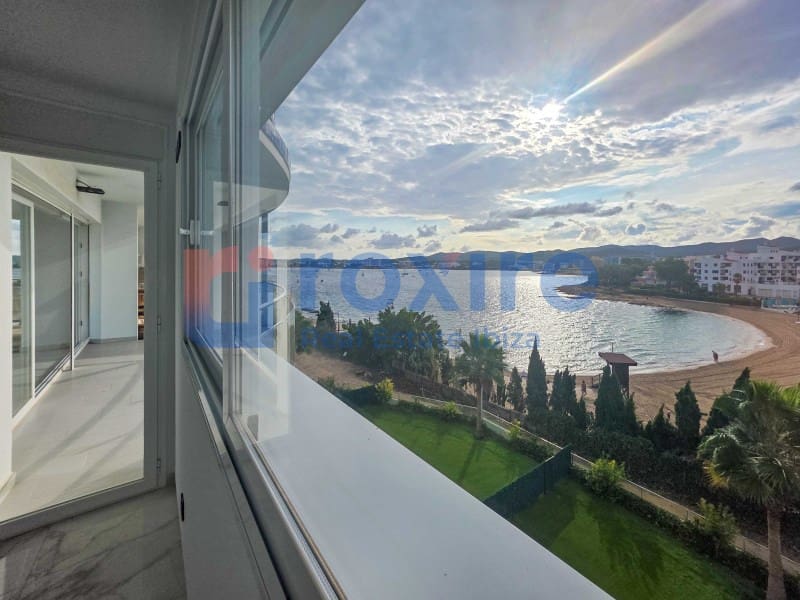 3 Zimmer Penthouse zu verkaufen in Cala d'en Bou mit Garage - 786.000 € (Ref: 9774346)