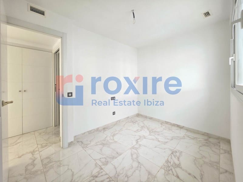 3 Zimmer Penthouse zu verkaufen in Cala d'en Bou mit Garage - 786.000 € (Ref: 9774346)