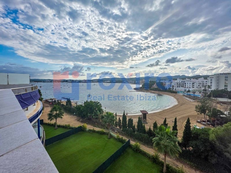 3 Zimmer Penthouse zu verkaufen in Cala d'en Bou mit Garage - 786.000 € (Ref: 9774346)