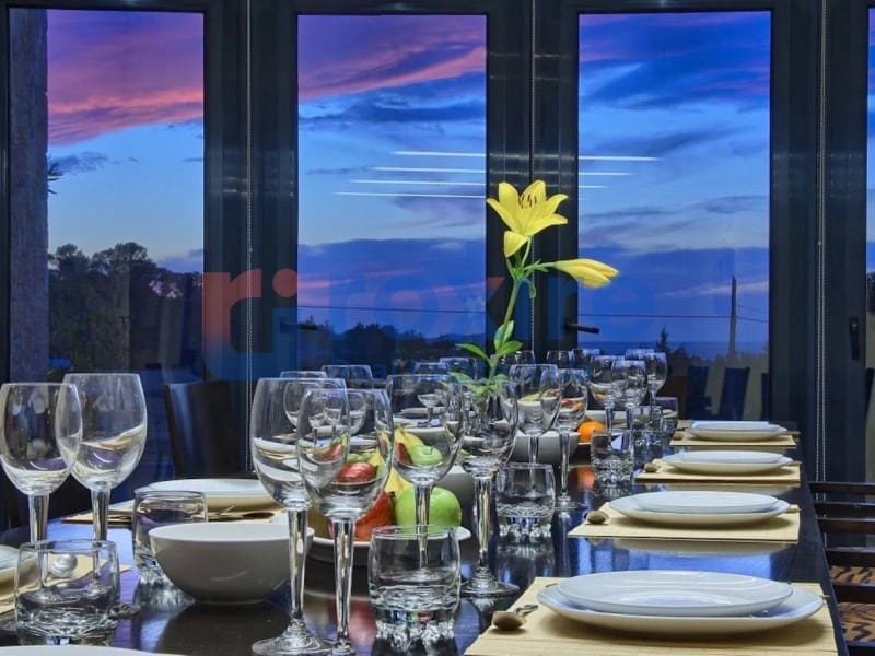 4 bedroom Villa for rent in Cala d'en Bou with pool - € 12,500 (Ref: 9774347)