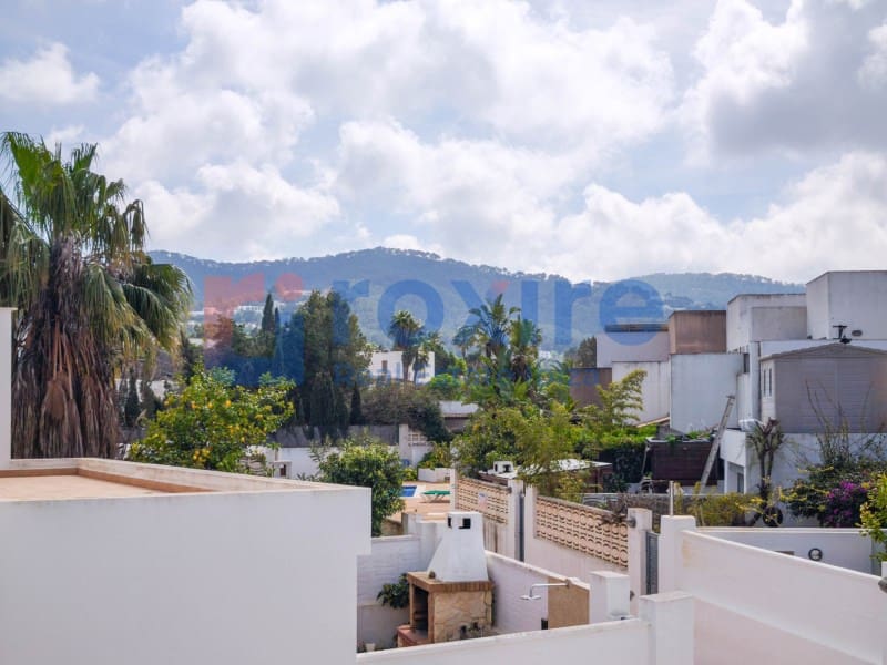 3 bedroom Townhouse for sale in Cala d'en Bou with pool garage - € 620,000 (Ref: 9774348)