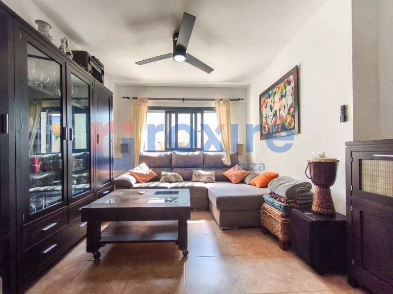 3 bedroom Townhouse for sale in Cala d'en Bou with pool garage - € 620,000 (Ref: 9774348)