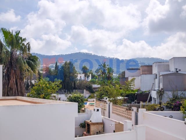 3 slaapkamer Huis te koop in Cala d'en Bou, San Jose / Sant Josep de Sa Talaia met zwembad garage - € 620.000 (Ref: 9774348)